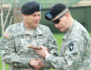 Master Sgt. Jeffrey Mittman receiving an award