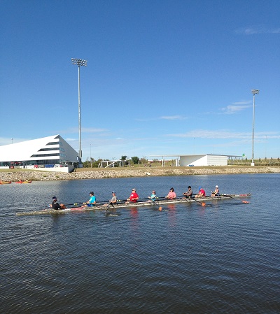 9 people rowing boat